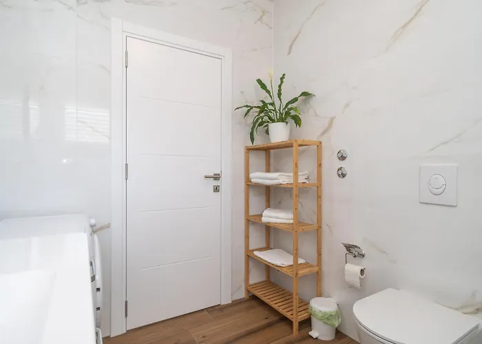 In With Wifi بيت للعطل